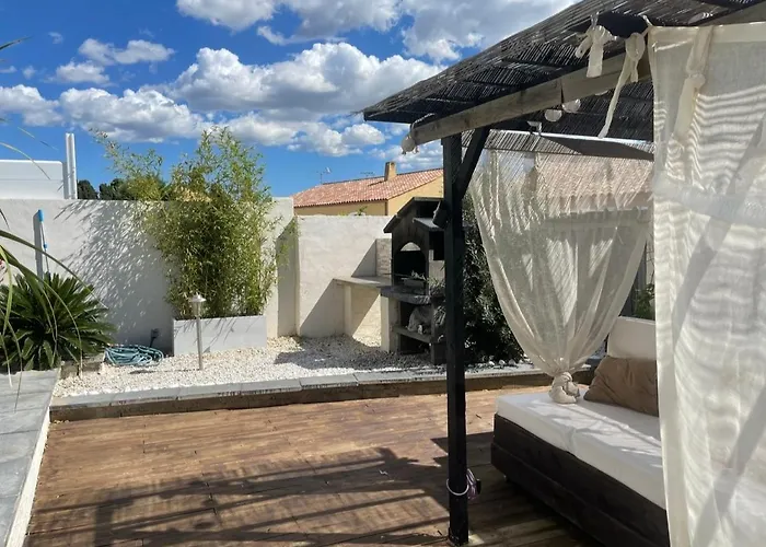 Villa avec piscine au calme 6 personnes