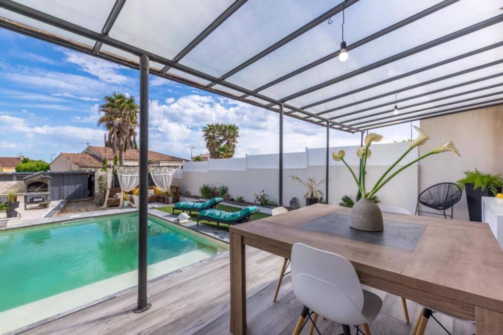 Avec Piscine Au Calme 6 Personnes Villa *
