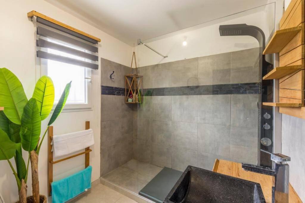 Villa Avec Piscine Au Calme 6 Personnes